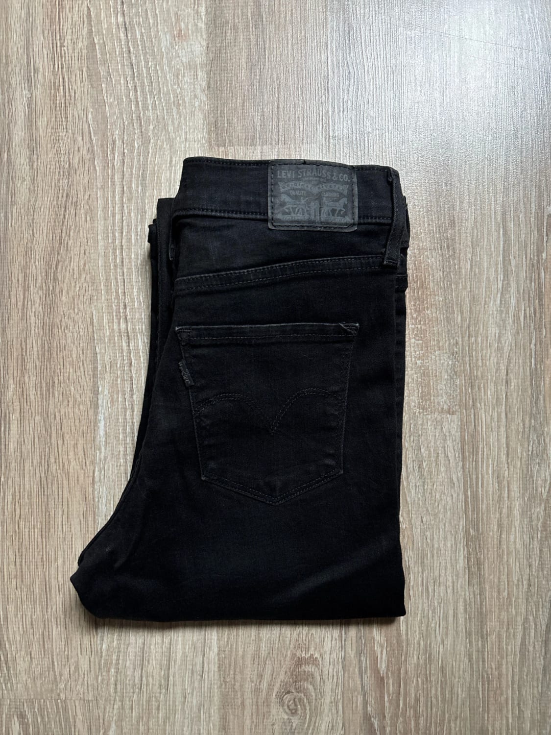 đź›’Jeans Levi's W28 L30đź›’