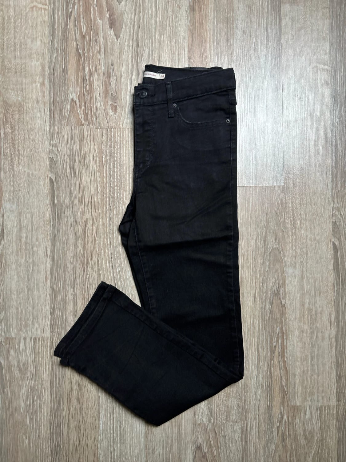 đź›’Jeans Levi's W28 L30đź›’