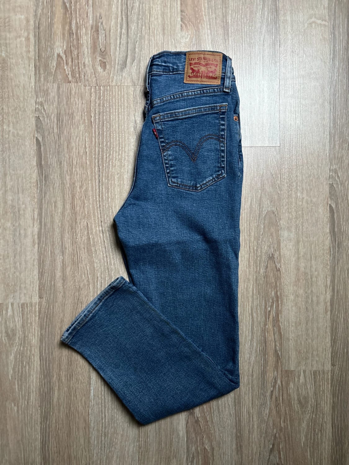 đź›’Jeans Levi's W27 L28đź›’