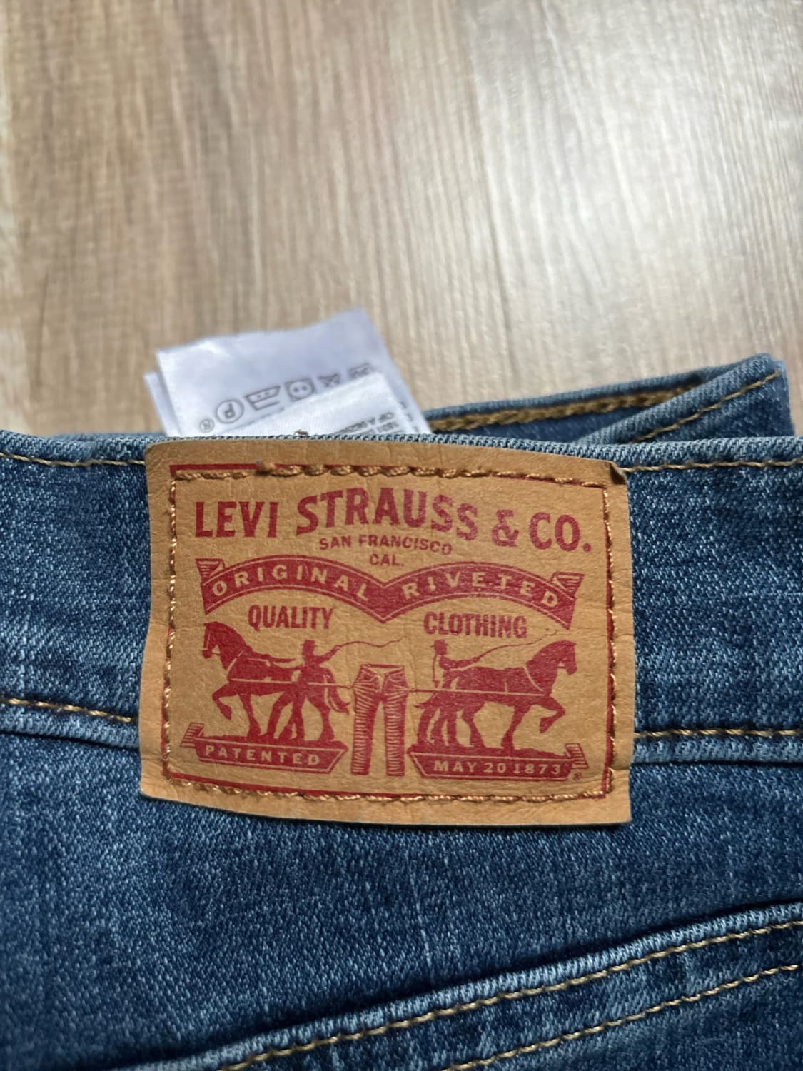 đź›’Jeans Levi's W27 L30đź›’