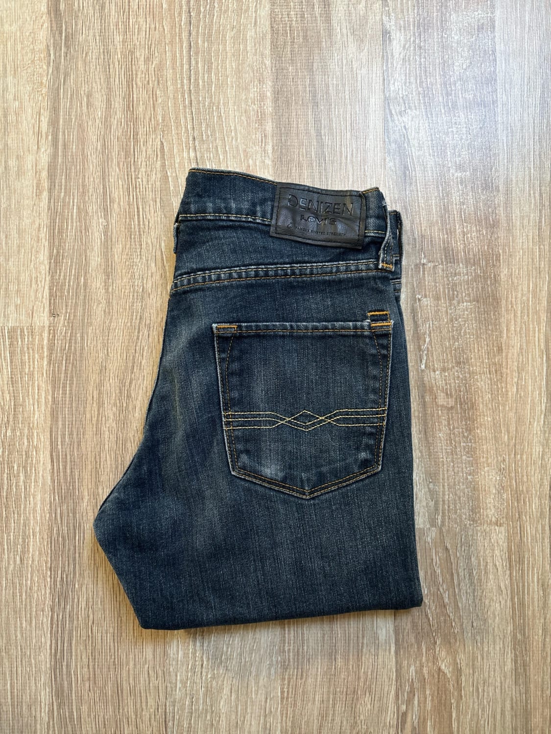 đź›’Jeans Levi's W29 L32đź›’