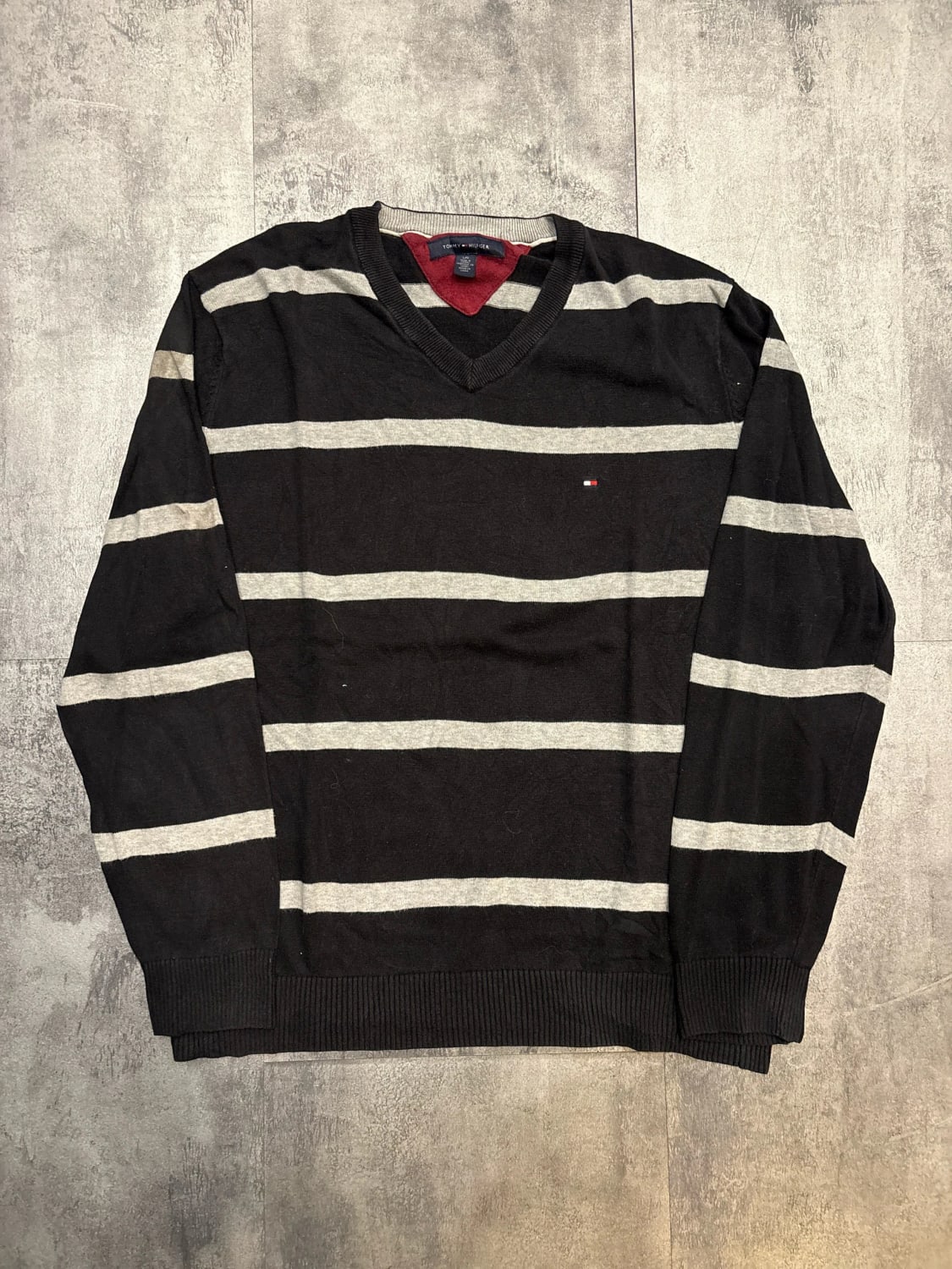🛒Pull Tommy Hilfiger Rayé Noir et Gris Taille L🛒