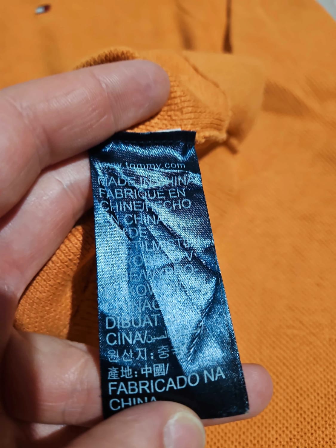 đź›’Pull col V Tommy Hilfiger Taille M Orange đź›’