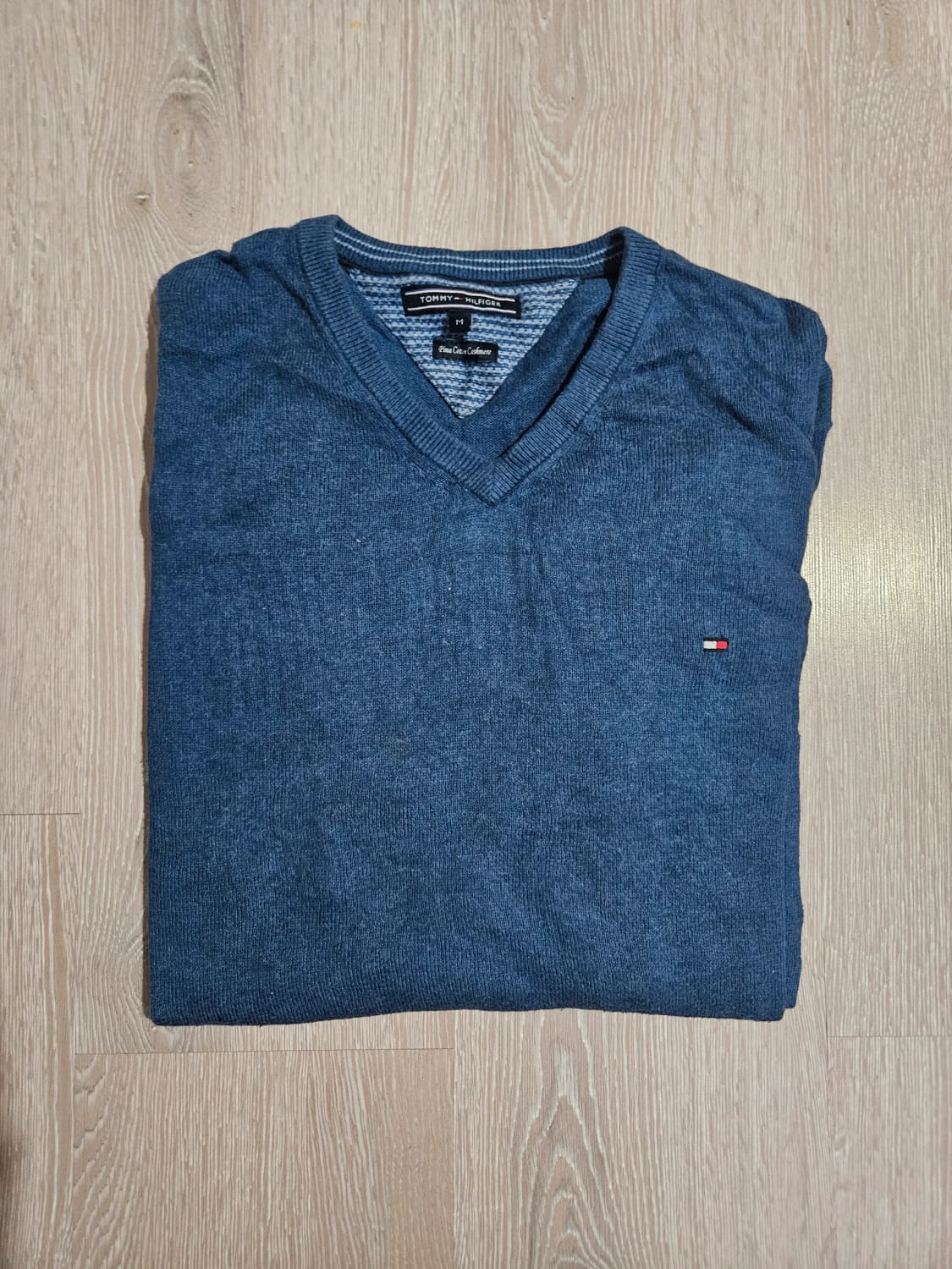 đź›’Pull Tommy Hilfiger bleu marine taille Mđź›’