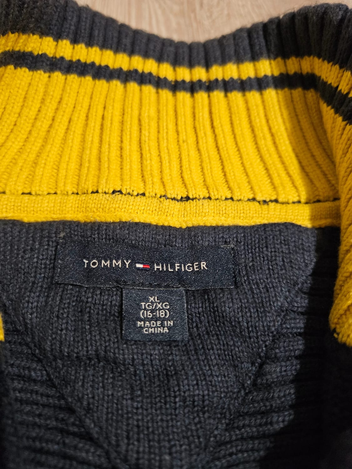 đź›’Pull Tommy Hilfiger XLđź›’