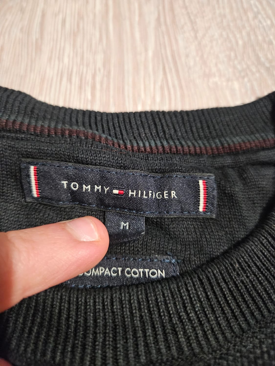 đź›’Pull Tommy Hilfiger Taille M đź›’