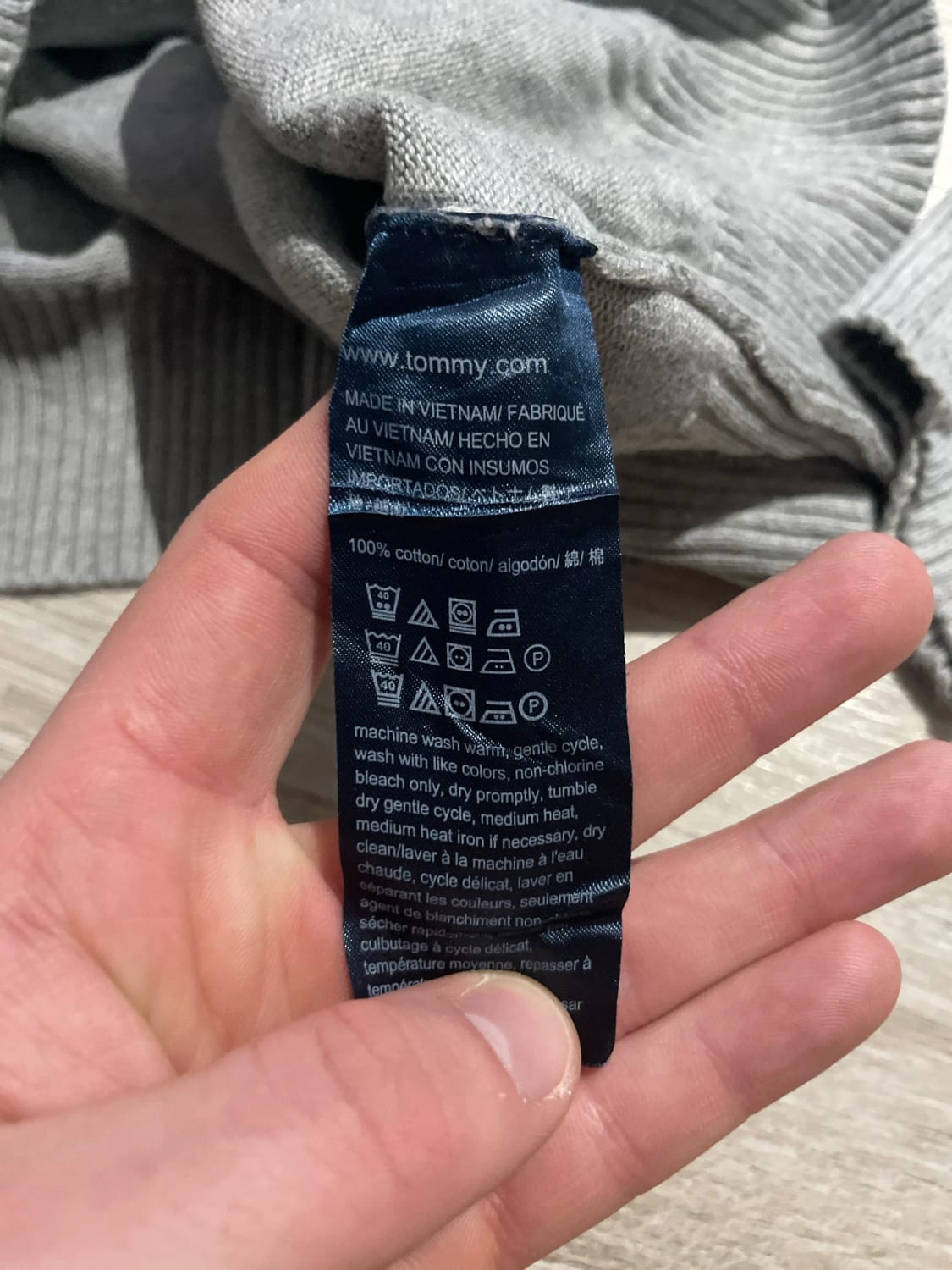 đź›’Pull Tommy Hilfiger Gris Taille Lđź›’