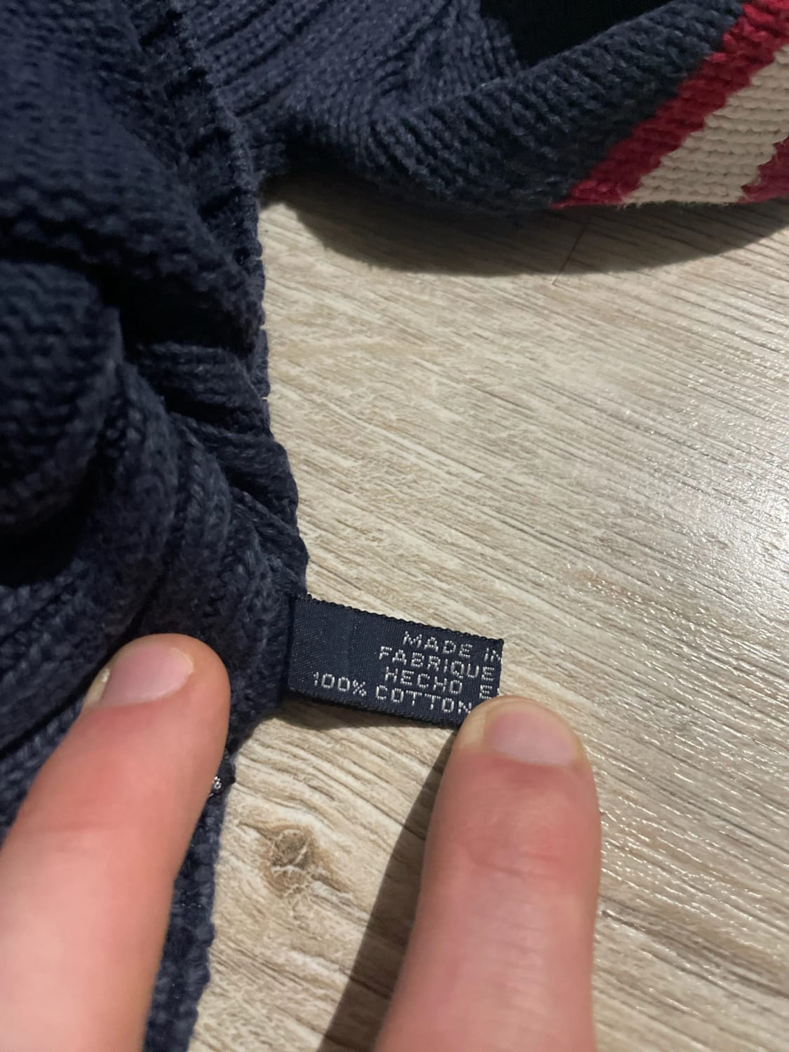 đź›’Pull Tommy Hilfiger 12 ans đź›’