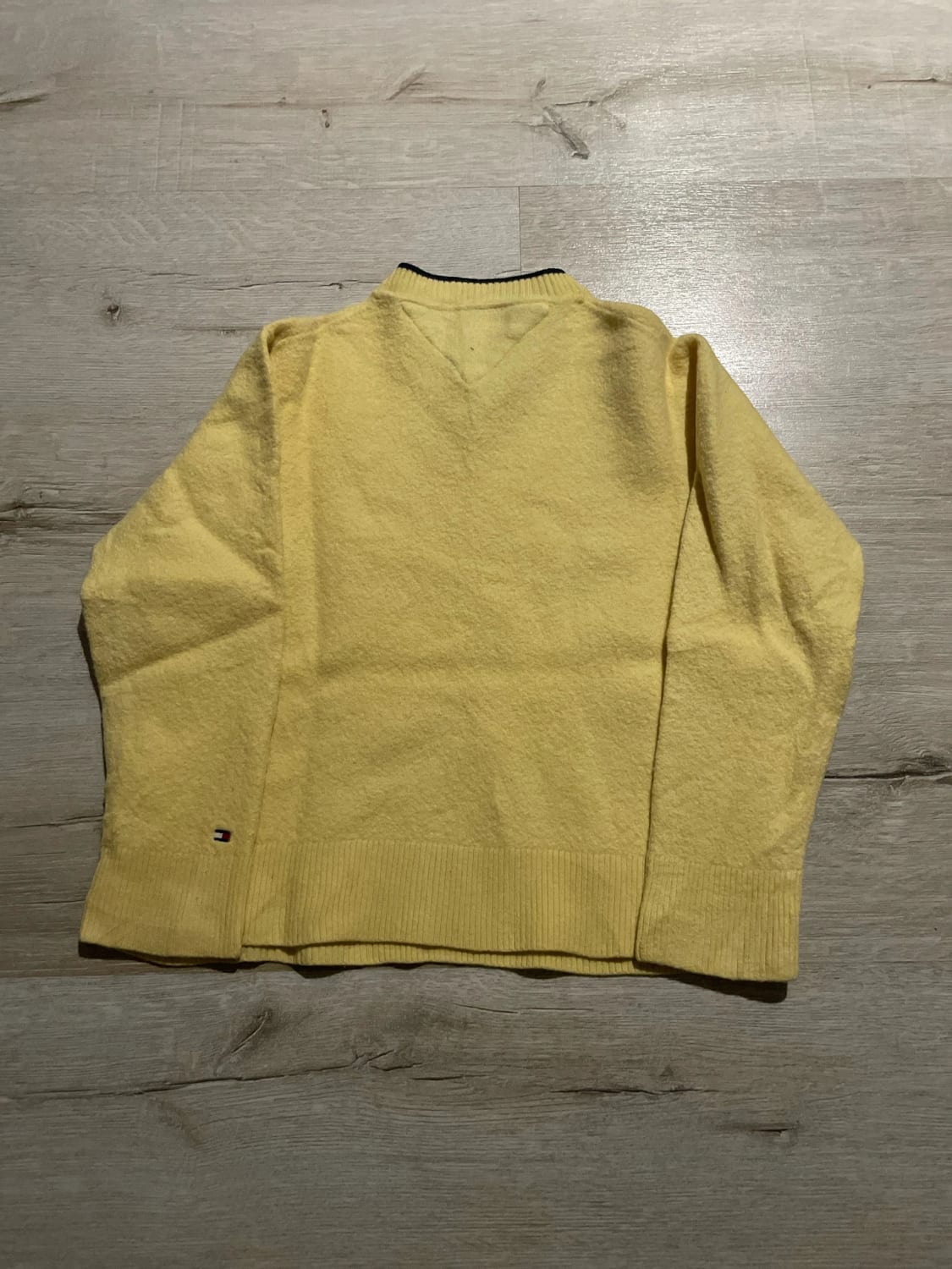 đź›’Pull Tommy Hilfiger Jaune Taille Mđź›’