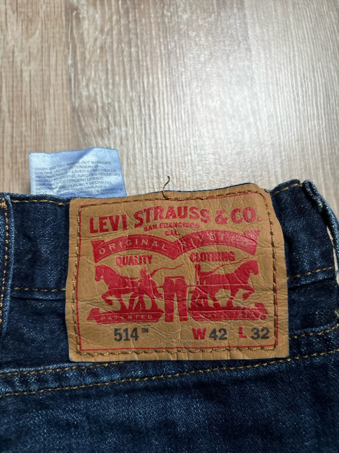 đź›’Jeans Levi's 514 W42 L32đź›’