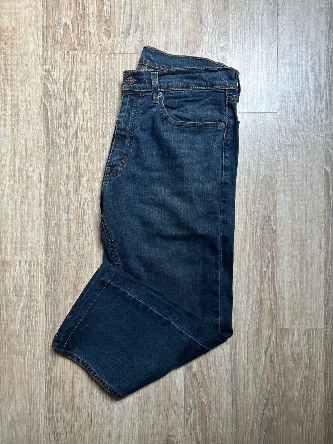 đź›’Jeans Levi's W32 L30đź›’