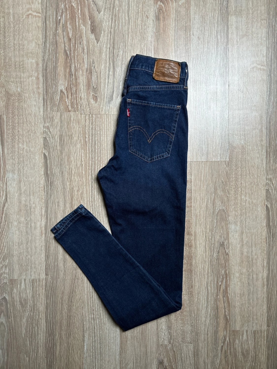 đź›’Jeans Levi's W26 L30đź›’