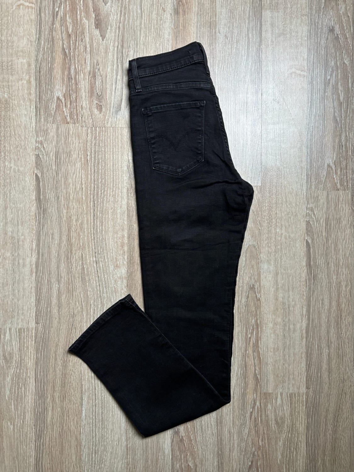 đź›’Jeans Levi's W28 L32đź›’