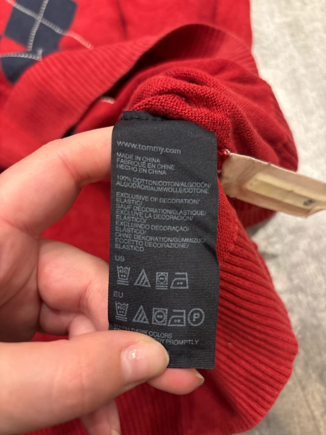 đź›’Pull Tommy Hilfiger Rouge et Bleu Marine - Taille Lđź›’