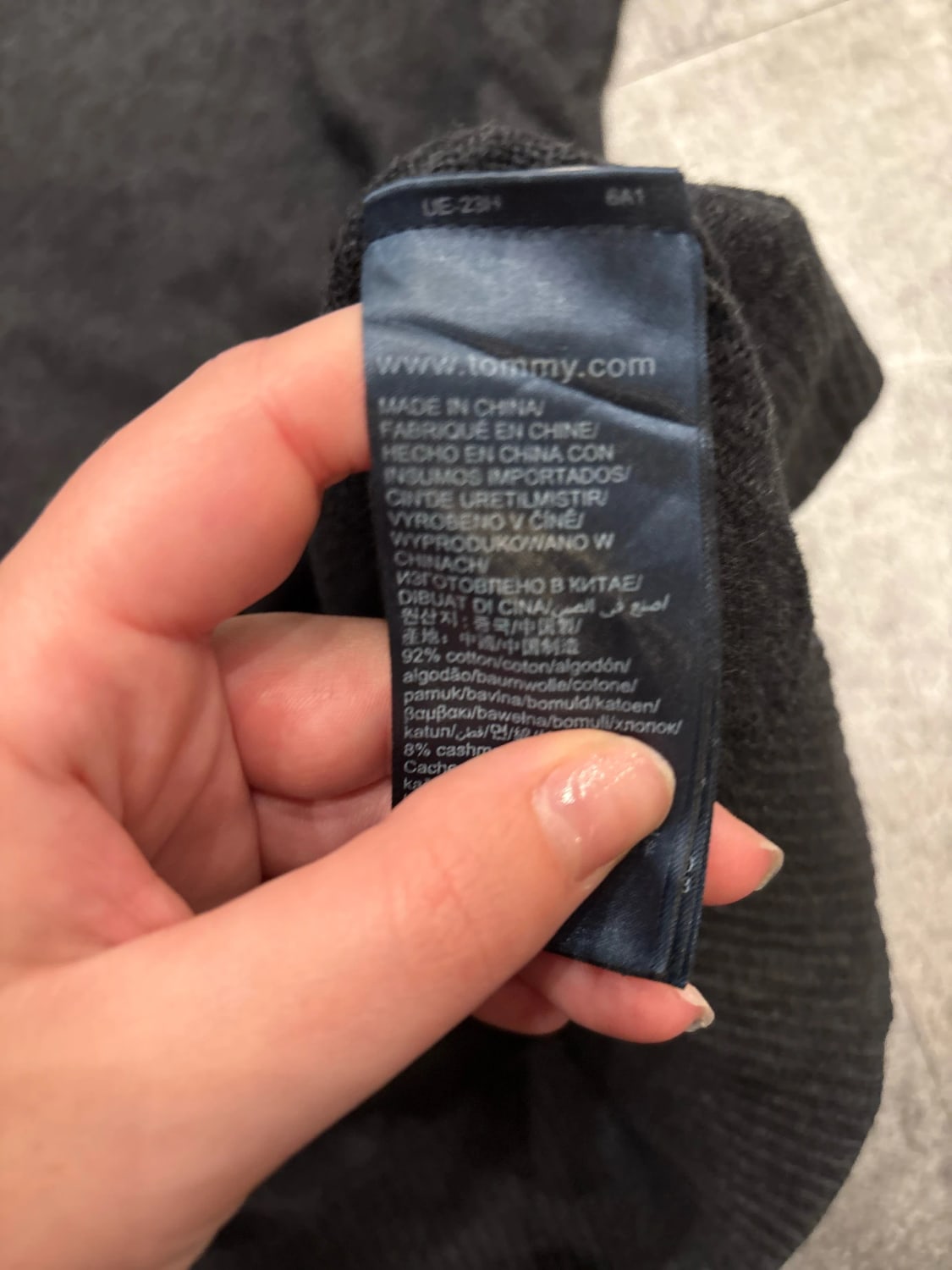 đź›’Pull Tommy Hilfiger col V Mđź›’
