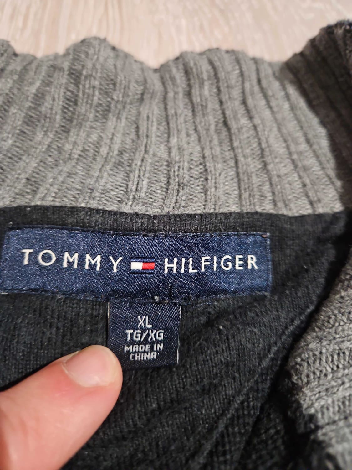 🛒Pull zippé Tommy Hilfiger XL🛒