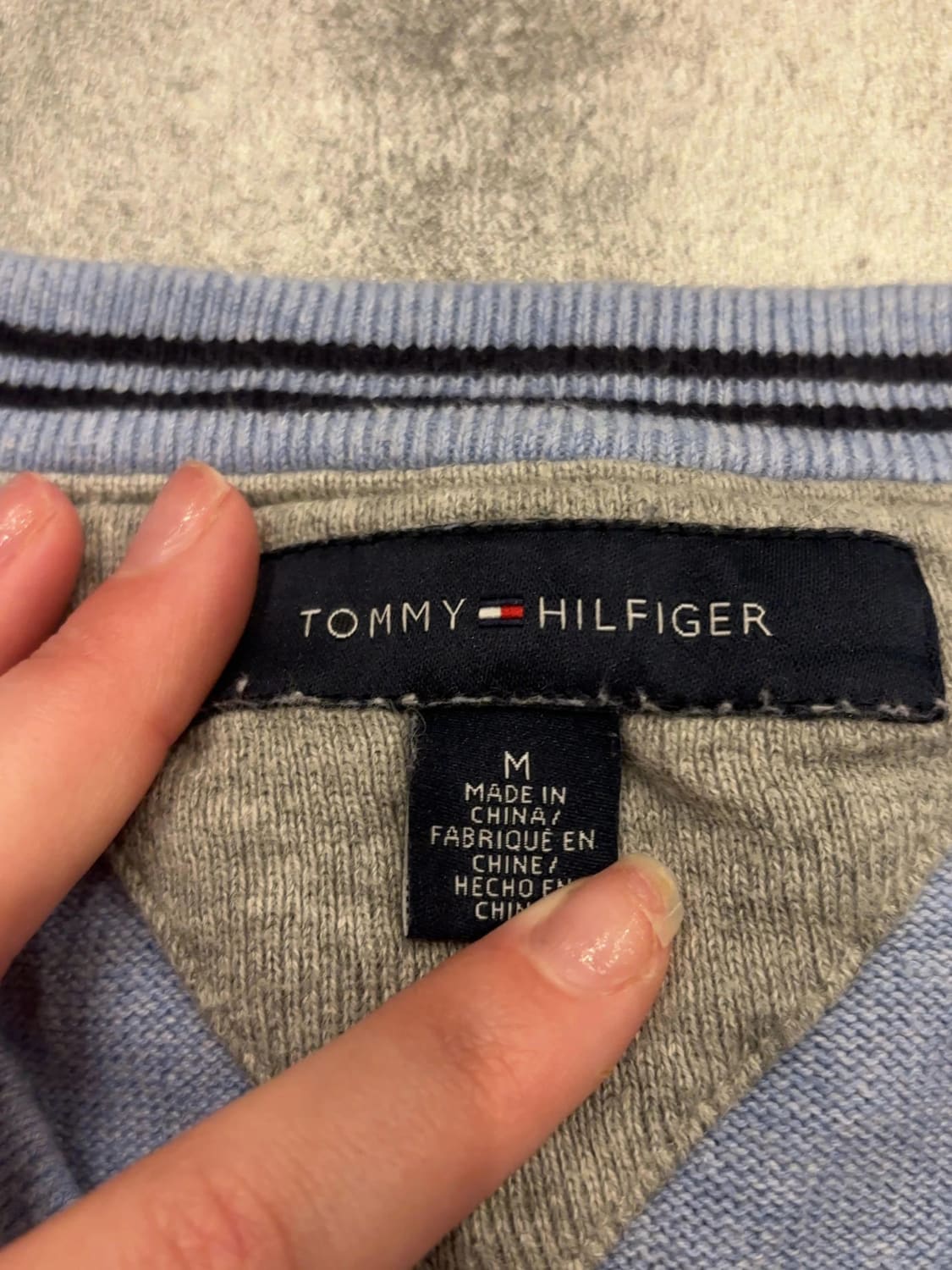 đź›’Pull Tommy Hilfiger Taille M Bleu Cielđź›’