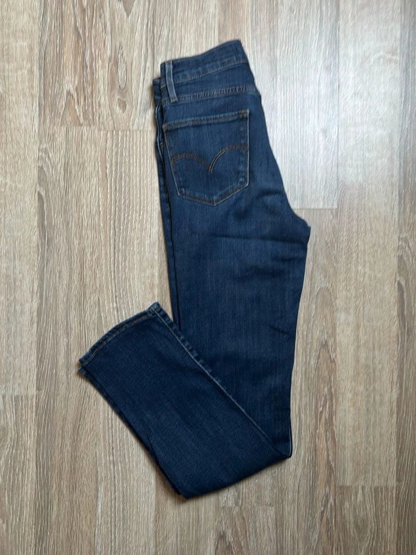 đź›’Jeans Levi's W25 L30đź›’