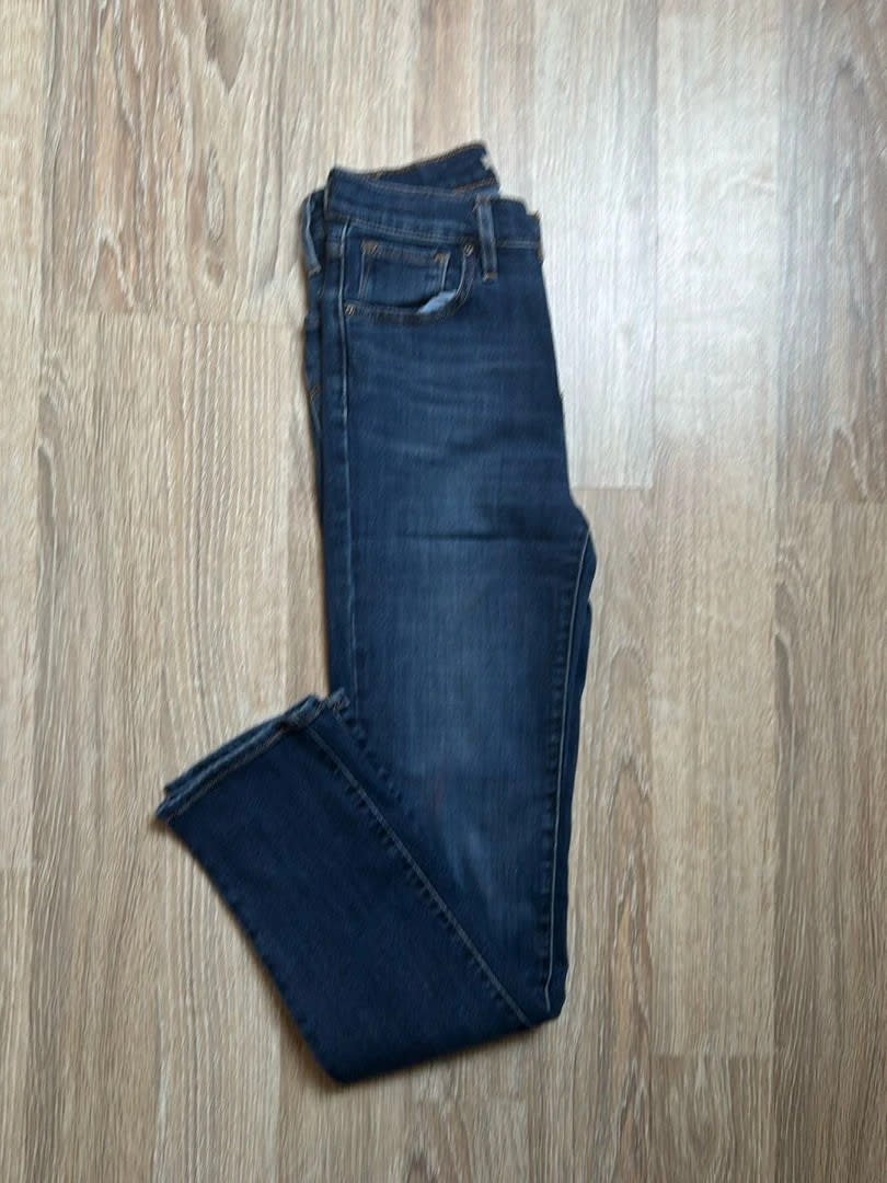 đź›’Jeans Levi's W25 L30đź›’