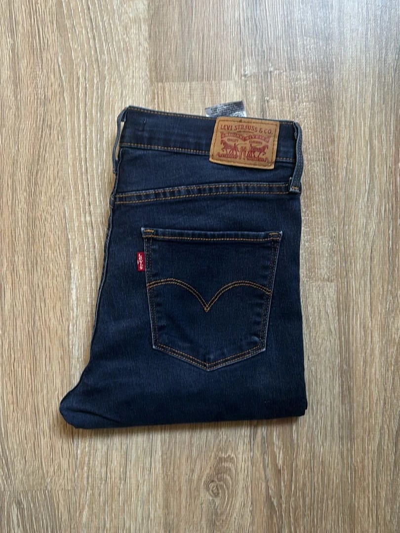 đź›’Jeans Levi's W29 L28đź›’