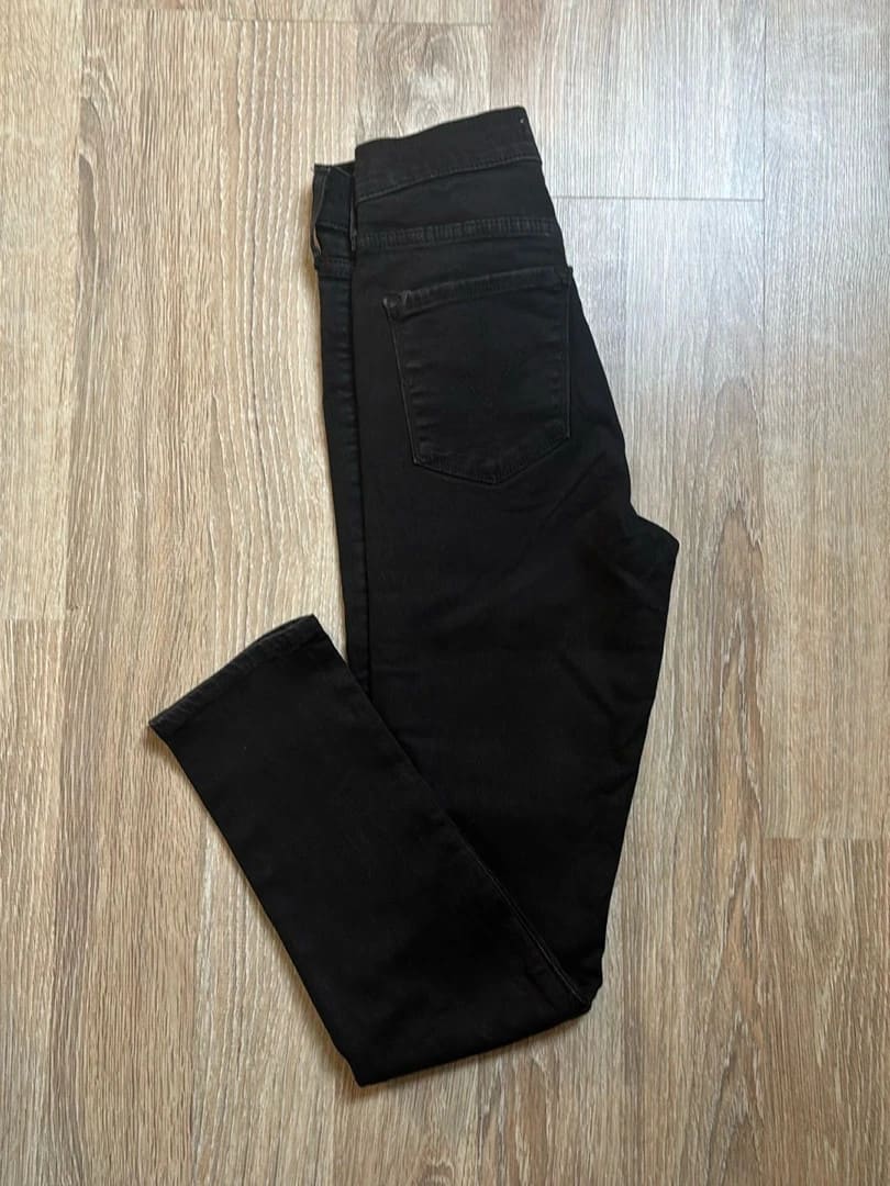 đź›’Jeans Levi's W27 L28đź›’