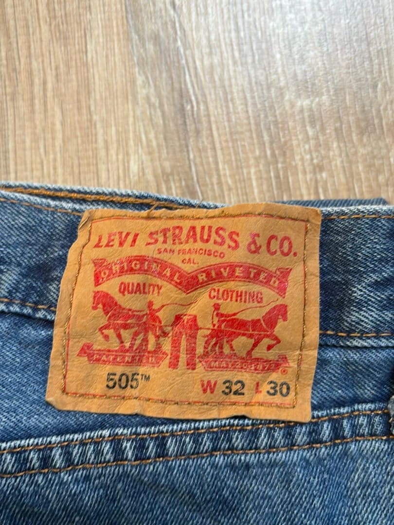 đź›’Jeans Levi's 505 W32 L30đź›’