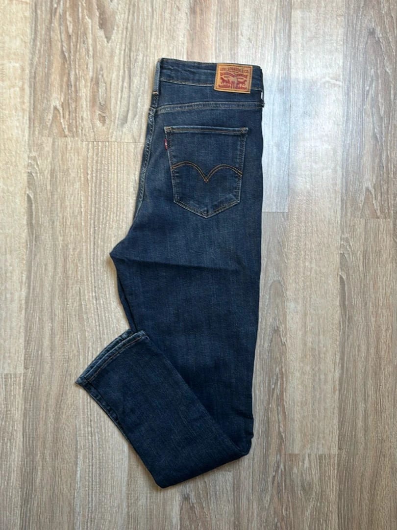 đź›’Jeans Levi's W31 L28đź›’