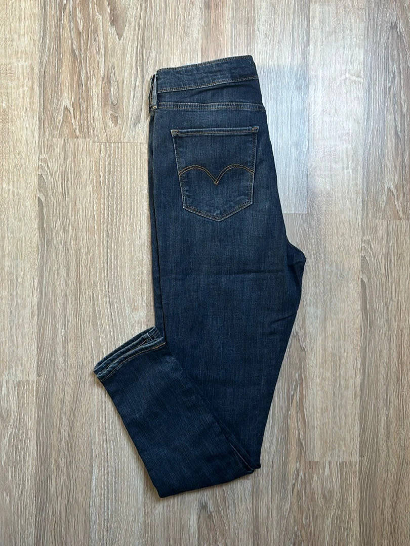 đź›’Jeans Levi's W31 L28đź›’