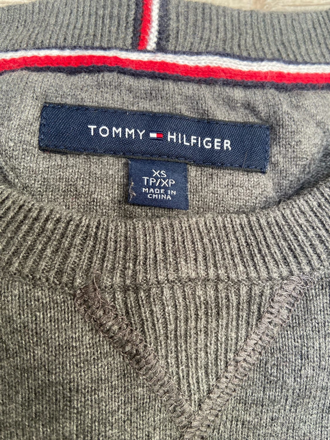 đź›’Pull Tommy Hilfiger XSđź›’
