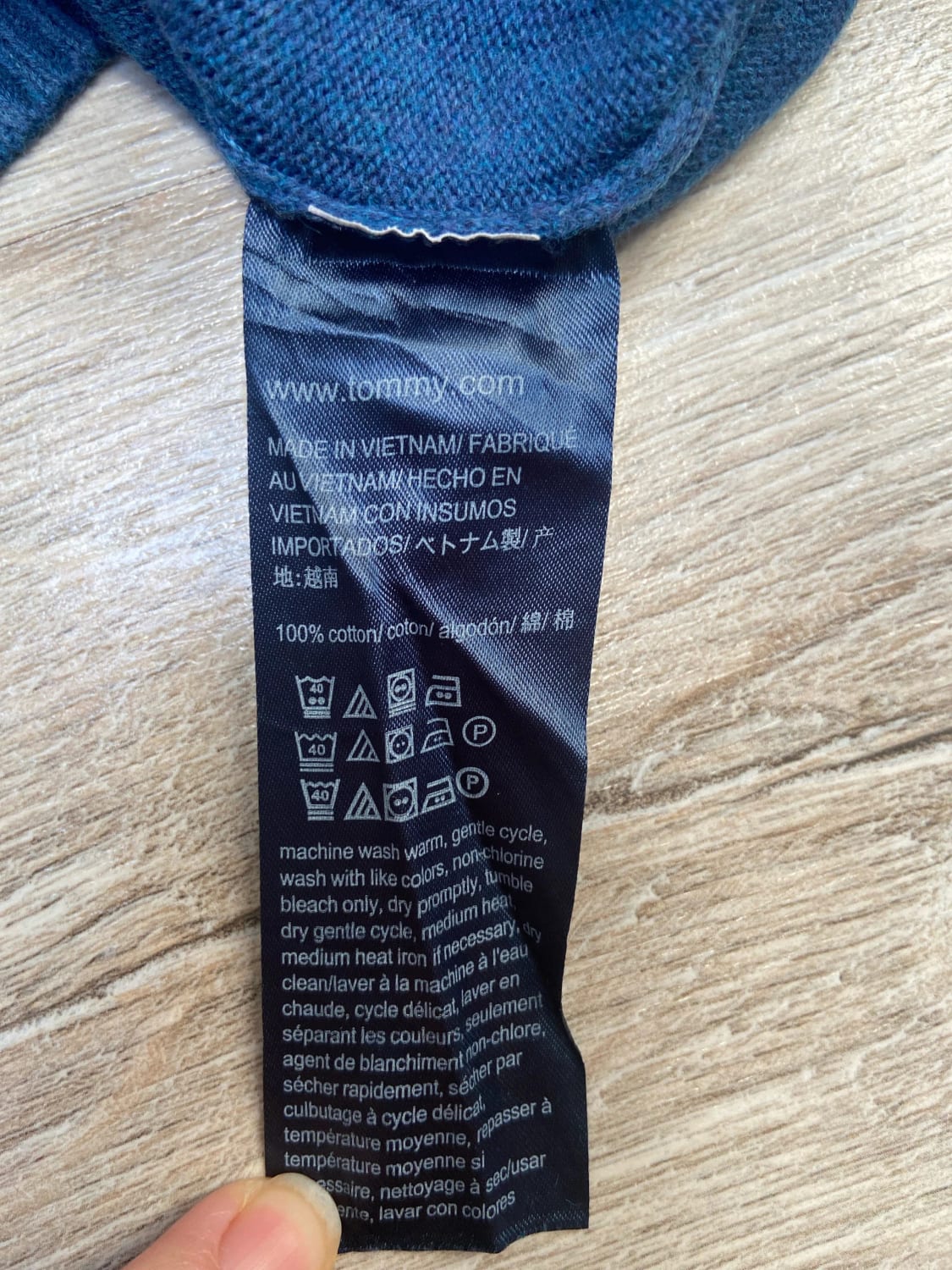 đź›’Pull Tommy Hilfiger Bleu Marine Taille Mđź›’