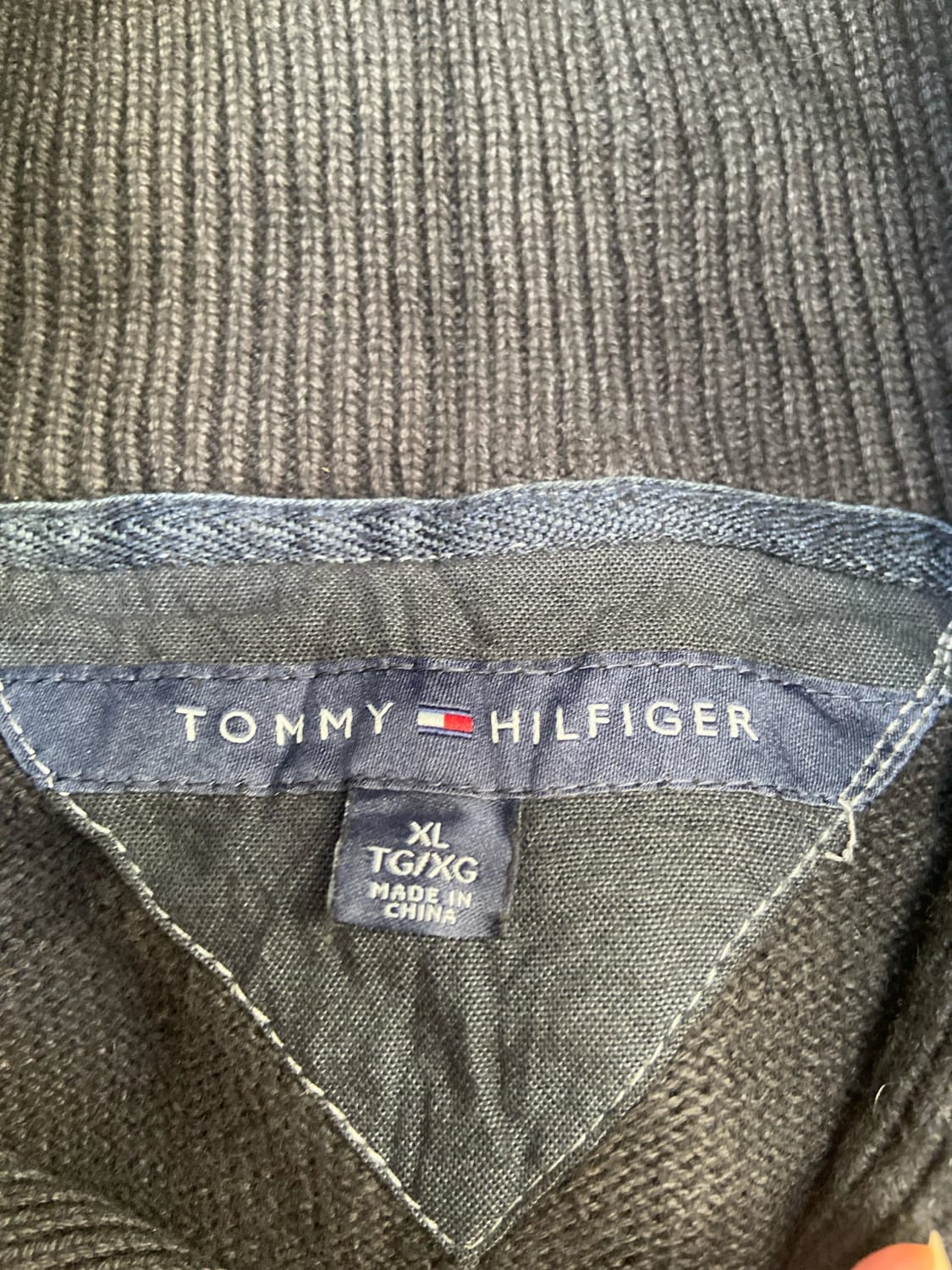 🛒Pull Tommy Hilfiger XL Noir Col Châle🛒