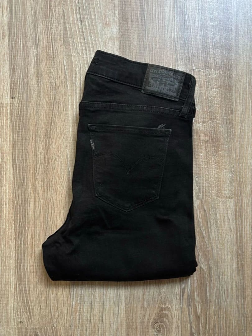 đź›’Jeans Levi's W29 L32đź›’