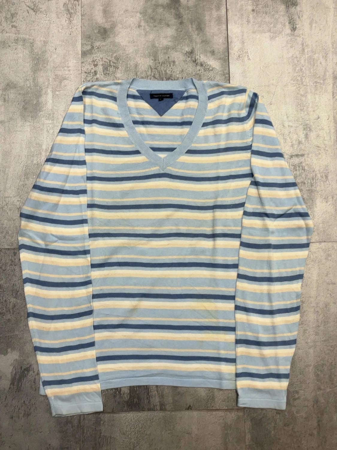 đź›’Pull Tommy Hilfiger XL rayures bleues et blanchesđź›’