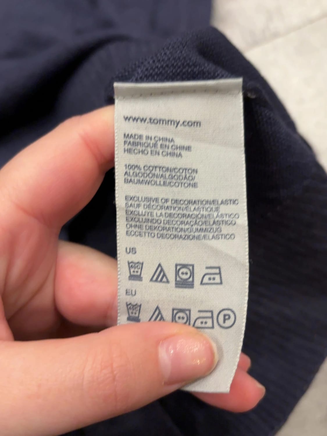 đź›’Pull Tommy Hilfiger Bleu Marine Taille Mđź›’