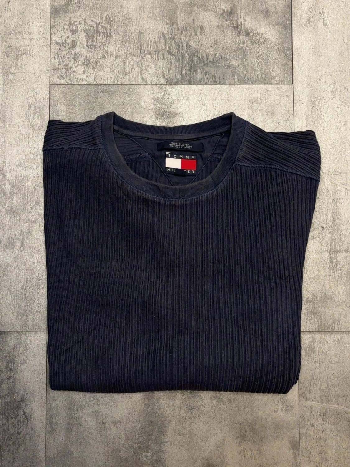 đź›’Pull Tommy Hilfiger Taille M đź›’