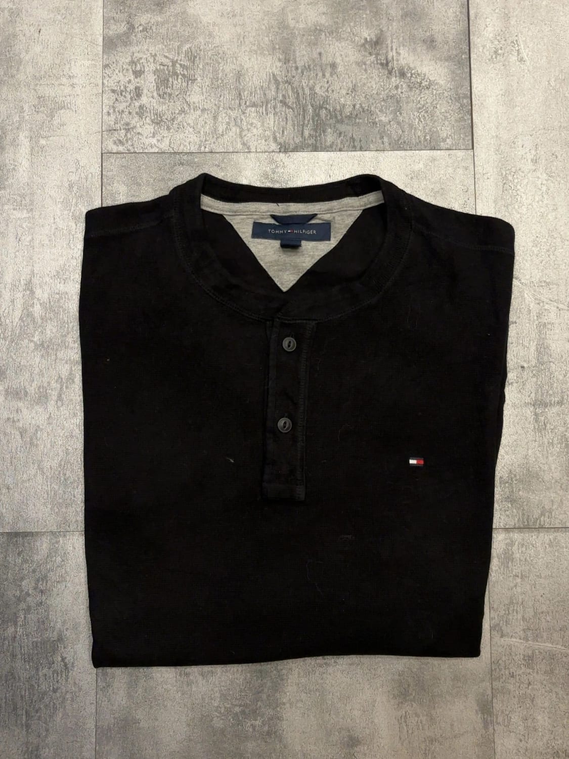 đź›’T-shirt Tommy Hilfiger Noir Taille Mđź›’