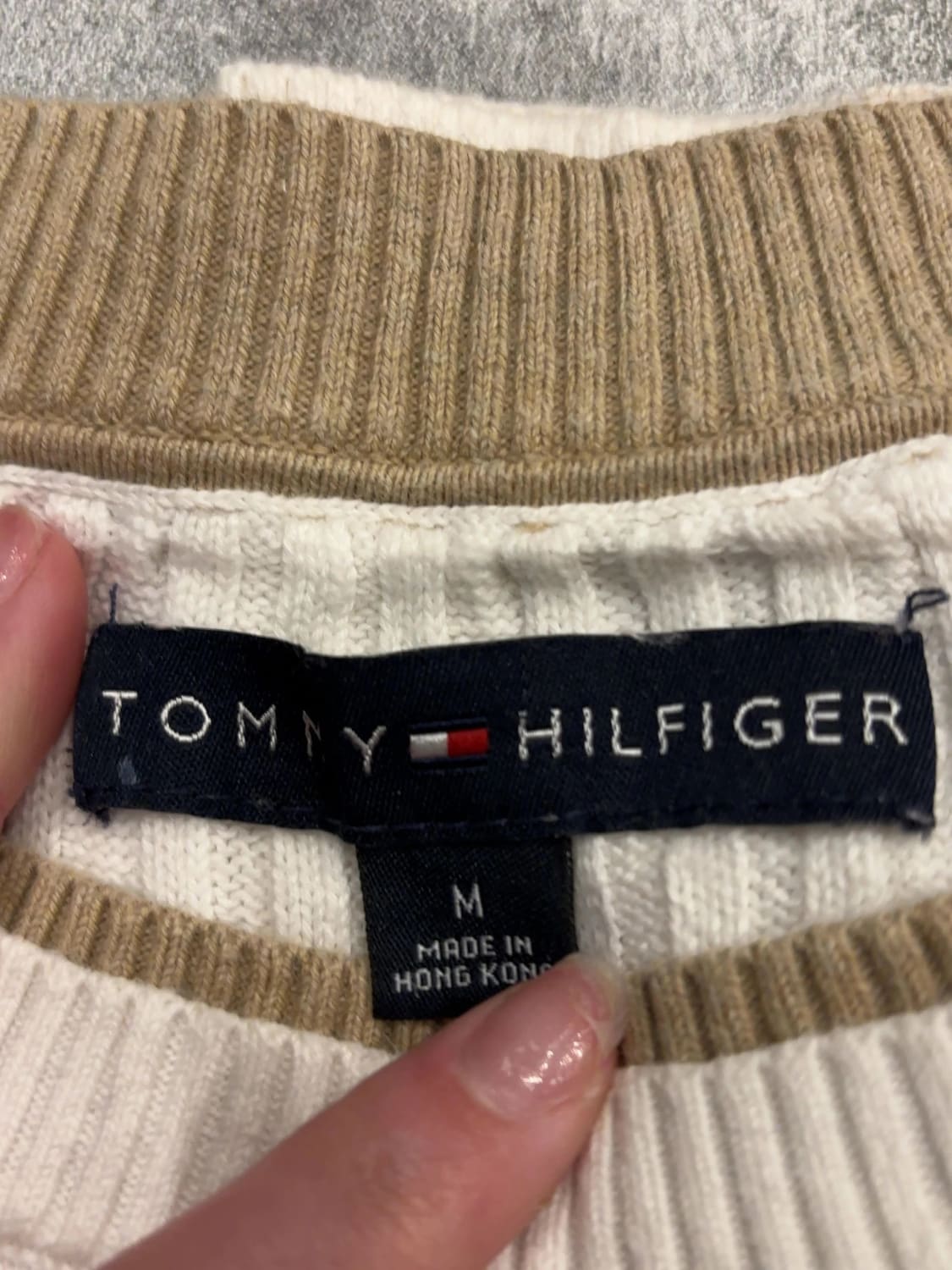 🛒Pull Tommy Hilfiger Taille M Crème Blanc Cassé🛒