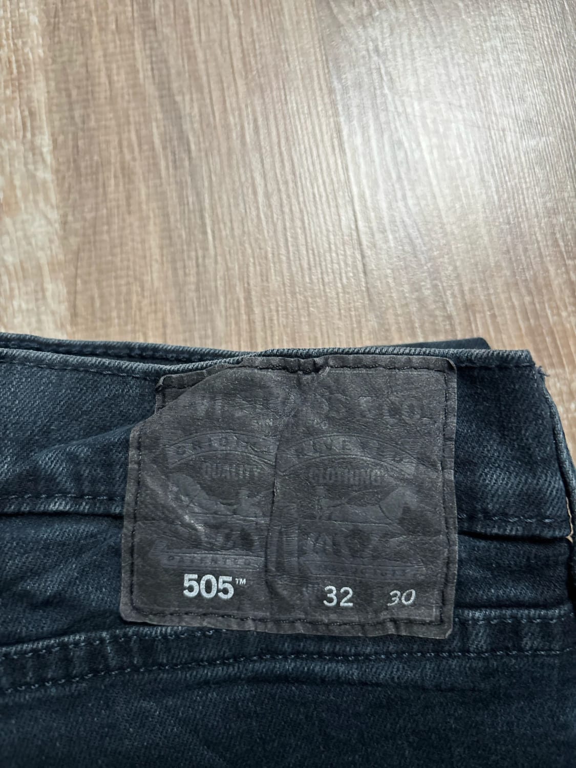 đź›’Jeans Levi's 505 W32 L30đź›’