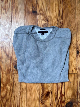 🛒Pull Tommy Hilfiger Taille L🛒
