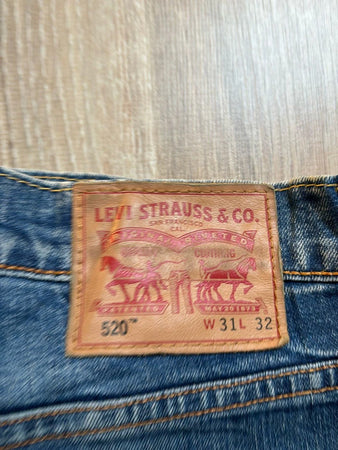 🛒Jeans Levi's 520 W31 L32🛒