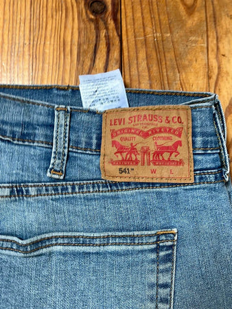 🛒Jeans Levi's 541 W50 L32🛒