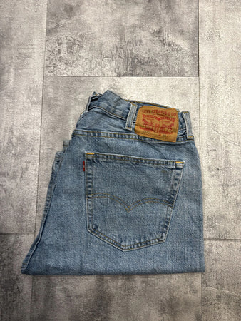 🛒Short en jean Levi's 505 W38🛒