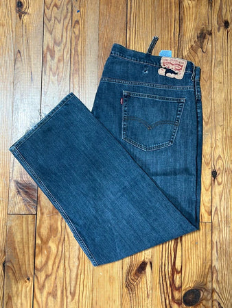 🛒Jeans Levi's W42 L32🛒