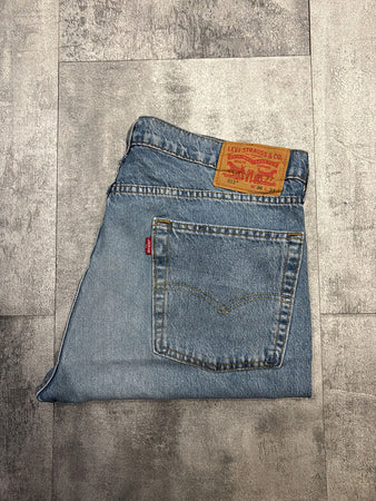 🛒Short en jean Levi's 513 W36🛒