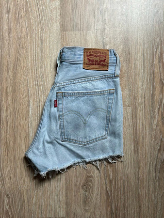 🛒Short en jean Levi's 501 W24🛒