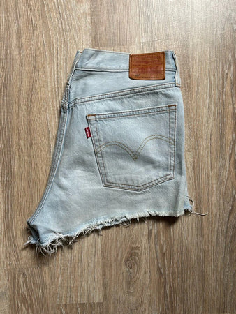 🛒Short en jean Levi's 501 W30🛒