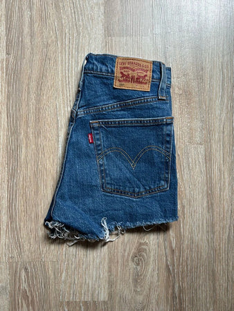 🛒Short en jean Levi's 501 W24🛒