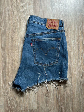 🛒Short en jean Levi's 501 W32🛒