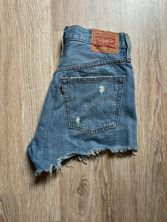 🛒Short en jean Levi's 501 W26🛒