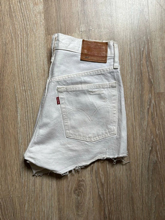 🛒Short en jean Levi's 501 W25🛒